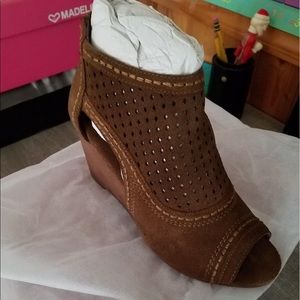 Open toe wedge bootie